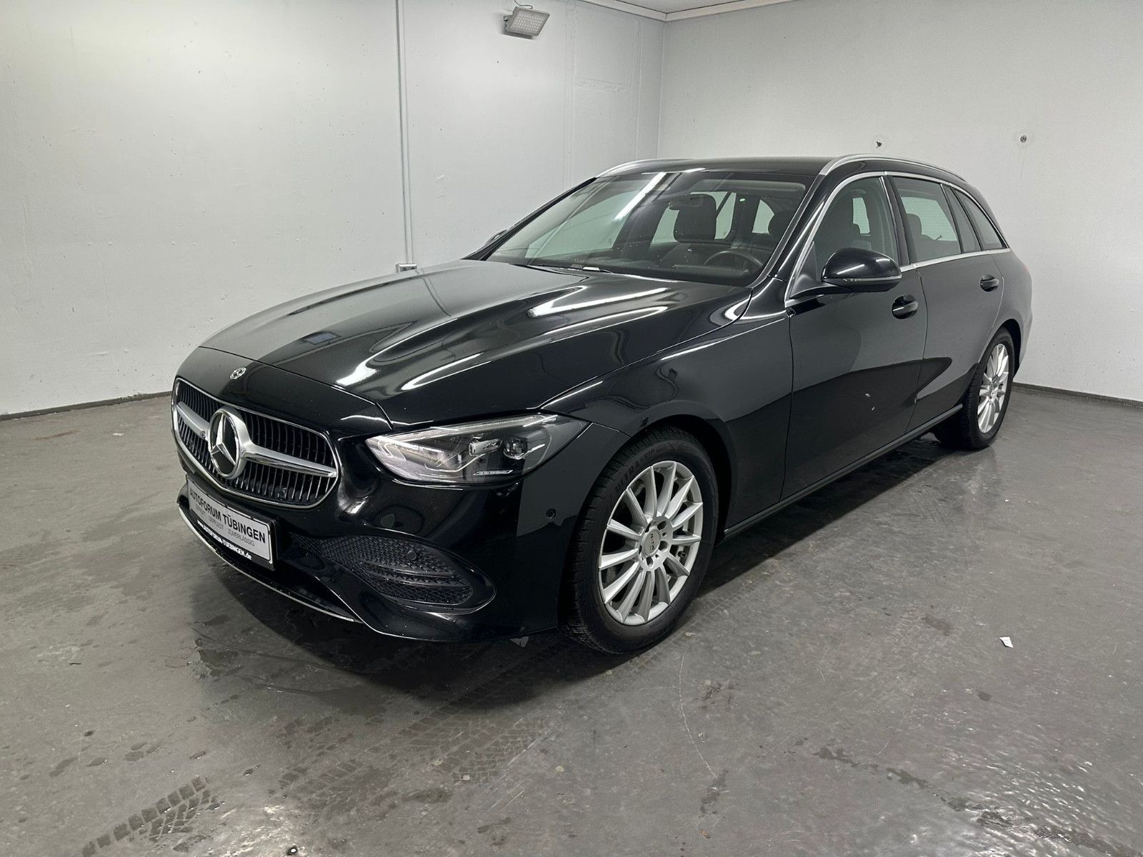 Fahrzeugabbildung Mercedes-Benz C 200 d T Autom. Avantgarde Standheizung
