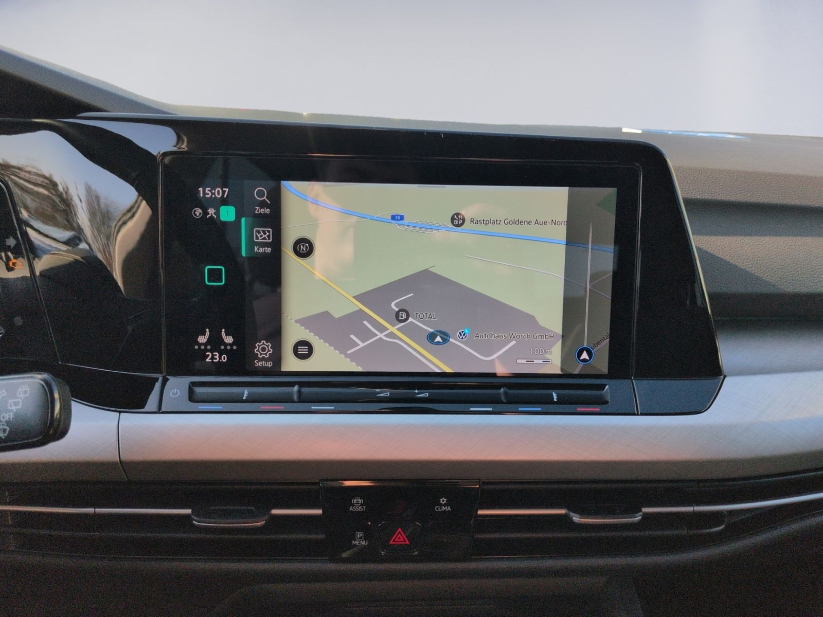 Golf VIII 1.0 eTSI DSG Life LED+ACC+APP+NAVI