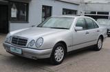 Mercedes-Benz E 240  *Elegance*Autom.*Tüv Neu*Klimaautom.*