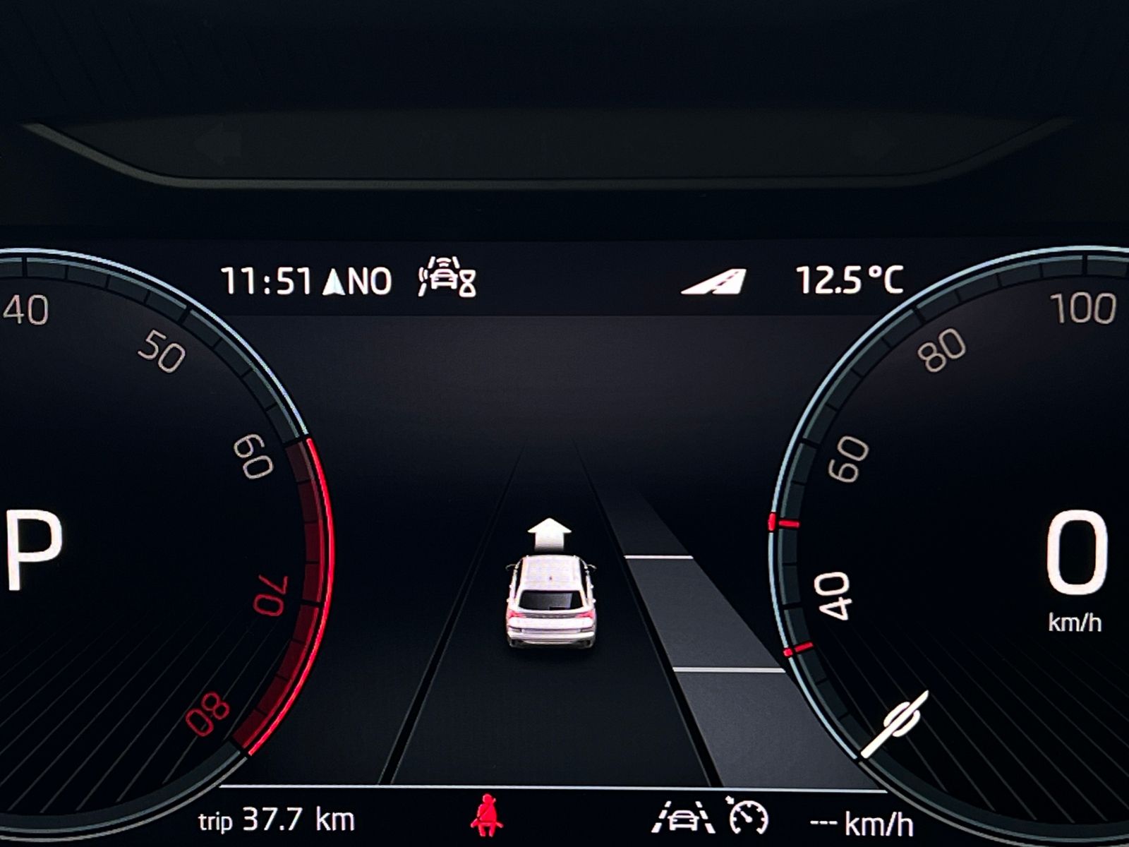 Fahrzeugabbildung SKODA Kamiq DRIVE 1,0 TSI DSG *Matrix LED, Smart Link,