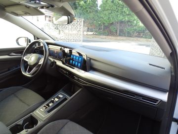 Volkswagen Golf - 11