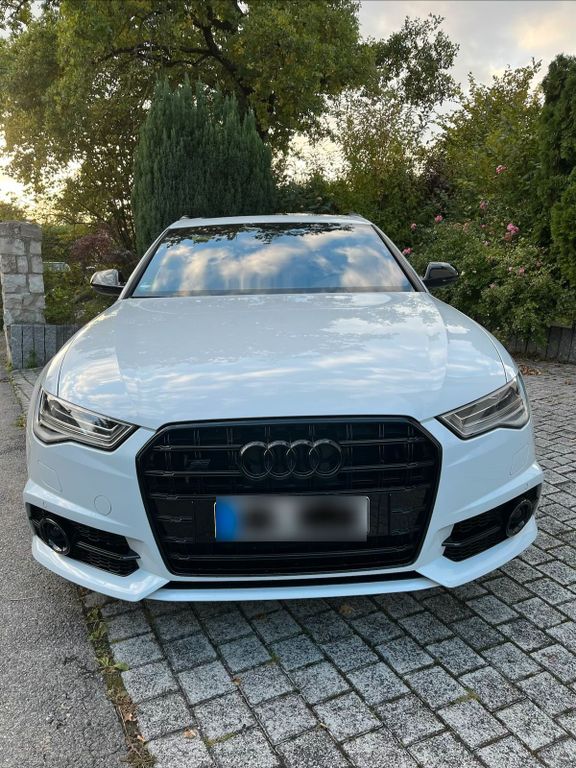 Image of Audi S6