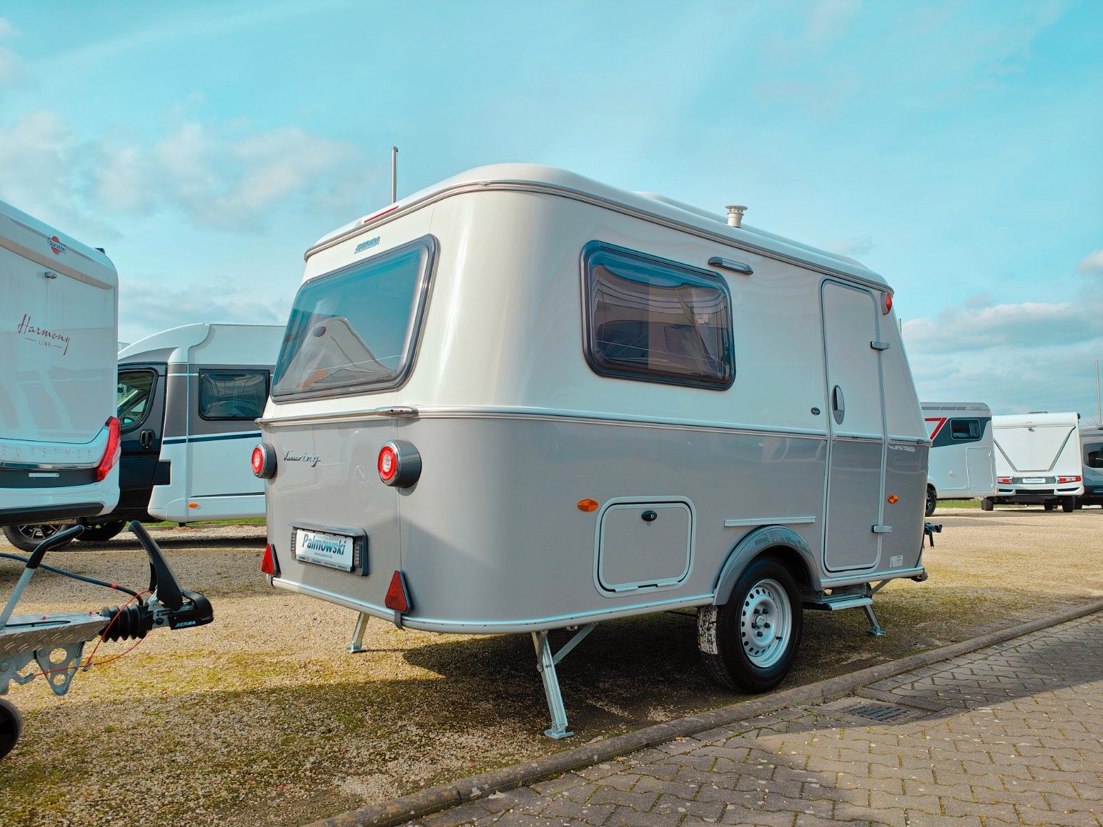 Fahrzeugabbildung HYMER / ERIBA / HYMERCAR Touring 310 Urban - SIE SPAREN 2.854€ !!!