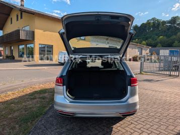 Volkswagen Passat Variant - 9