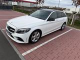 Mercedes-Benz C 220 d T  Distronic +Head-UP Burmester 360*