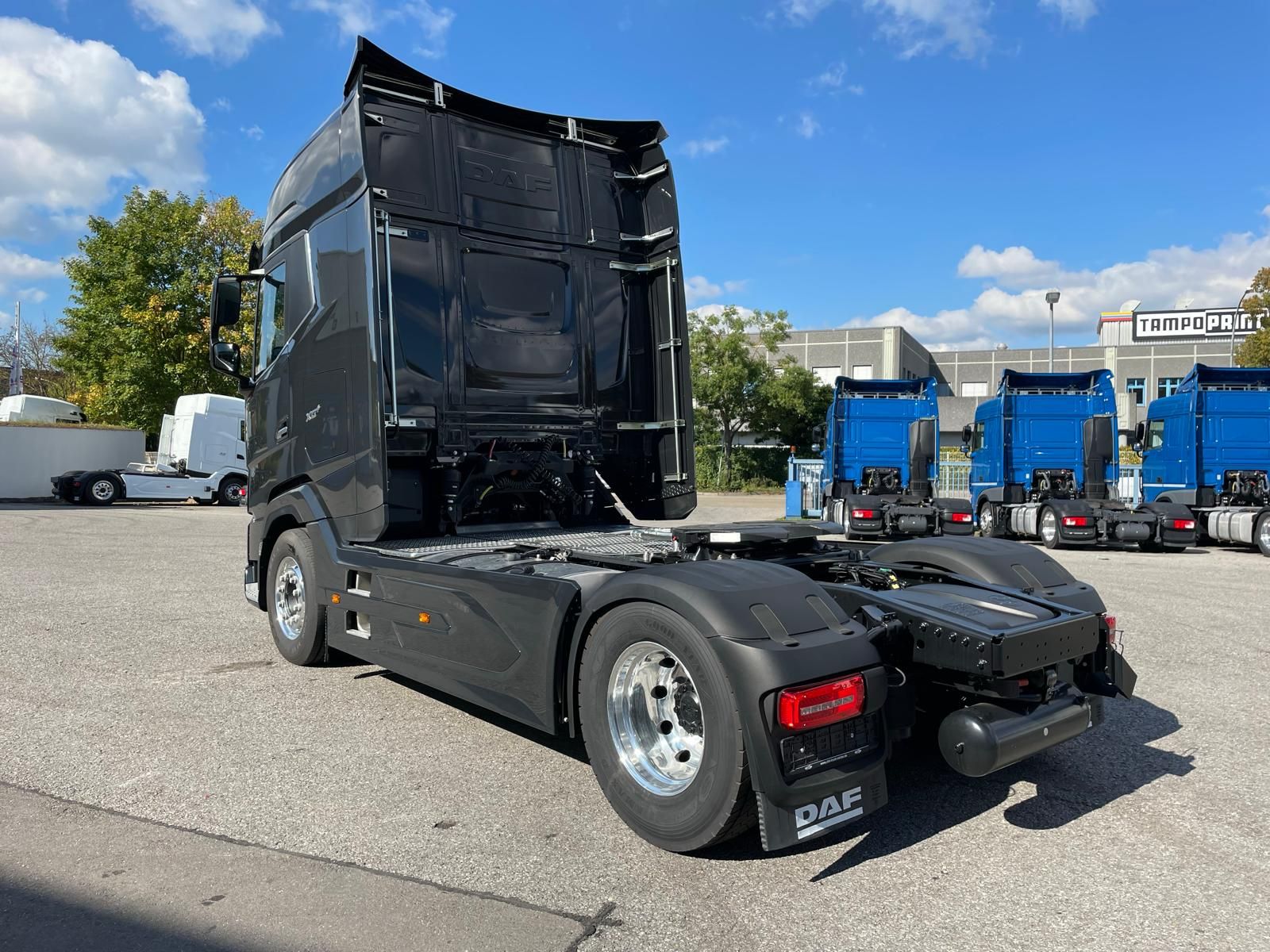 Fahrzeugabbildung DAF FT XG+ 530