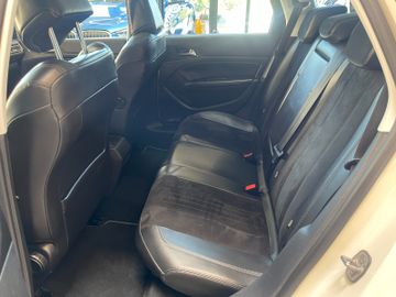 Peugeot 308 SW Allure *ALCANTARA*LED*AHK*NAVI*KAMERA*