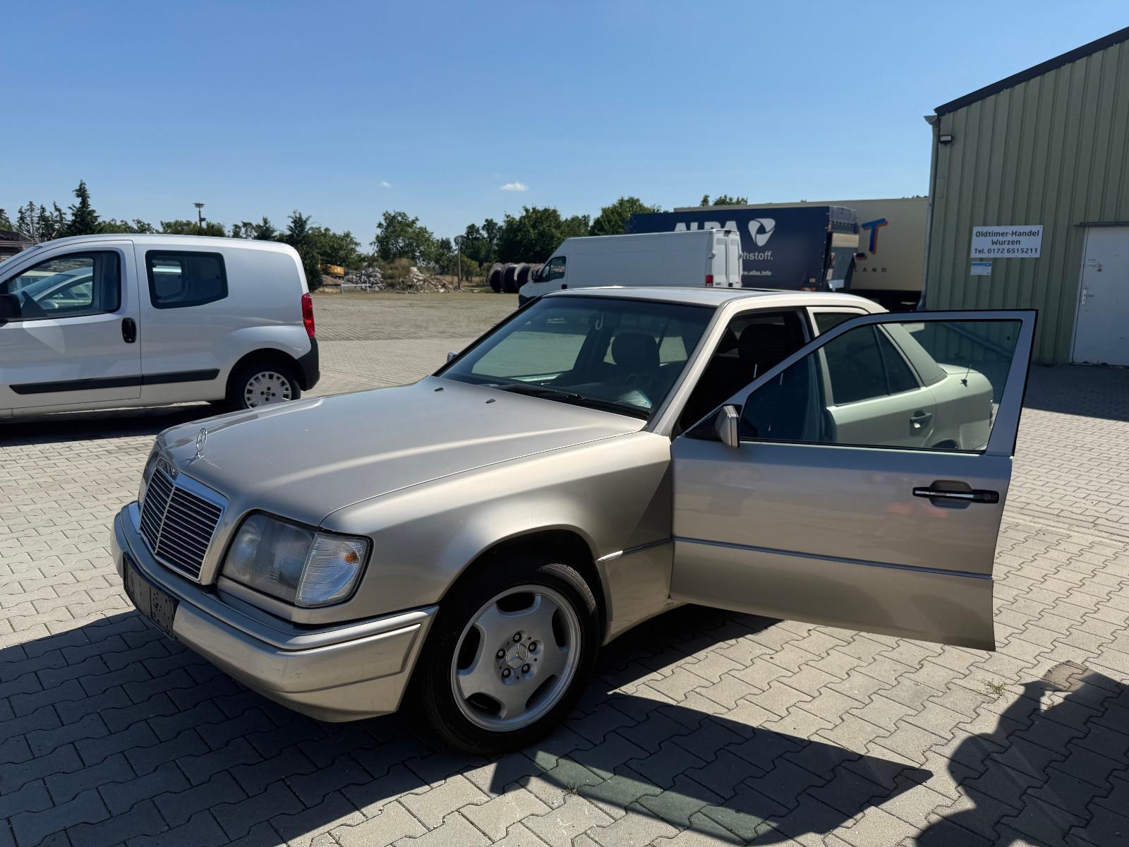 Mercedes-Benz 250