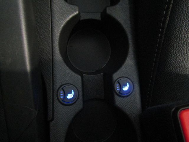 Corsa Elegance 1.2 T APP BT KLIM PDC LED KAM USB
