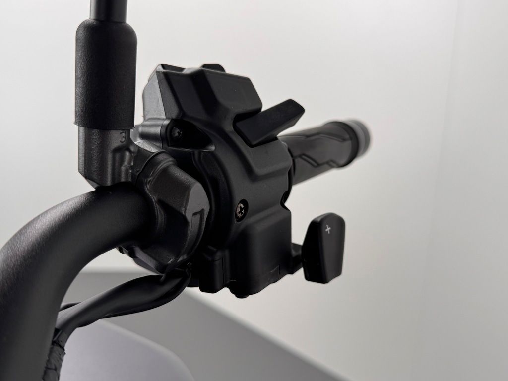 Fahrzeugabbildung Yamaha MT-09 Y-AMT 35 KW *TOP-ZUSTAND *SERVICE NEU