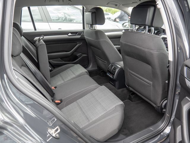 Passat Variant 2.0 TDI Business SHZ NAVI ACC LED