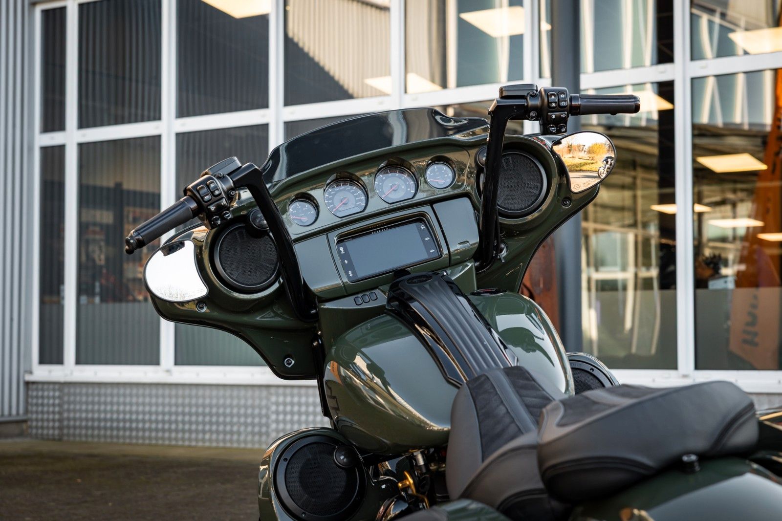 Fahrzeugabbildung Harley-Davidson CVO Street Glide FLHXSE 140 TORXSTER JEKILL&HYDE