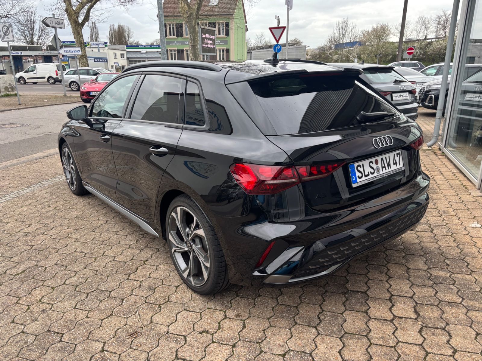 Fahrzeugabbildung Audi A3 Sportback 35TFSI KAM SHZ NAV