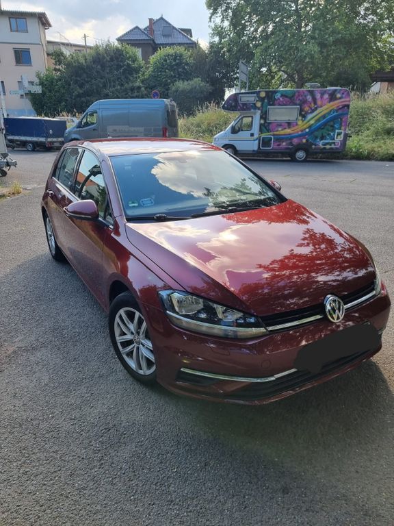 Image of Volkswagen Golf