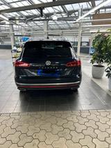 Volkswagen Touareg 3.0 V6 TDI 210kW 4MOTION Tiptronic - - Volkswagen Touareg: 3.2