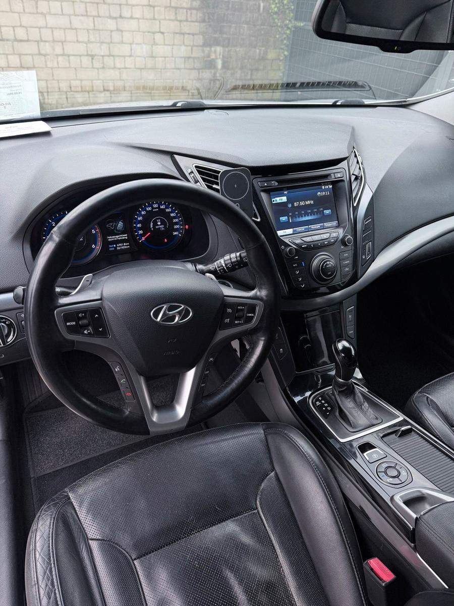 Hyundai i40 2012 — photo 9