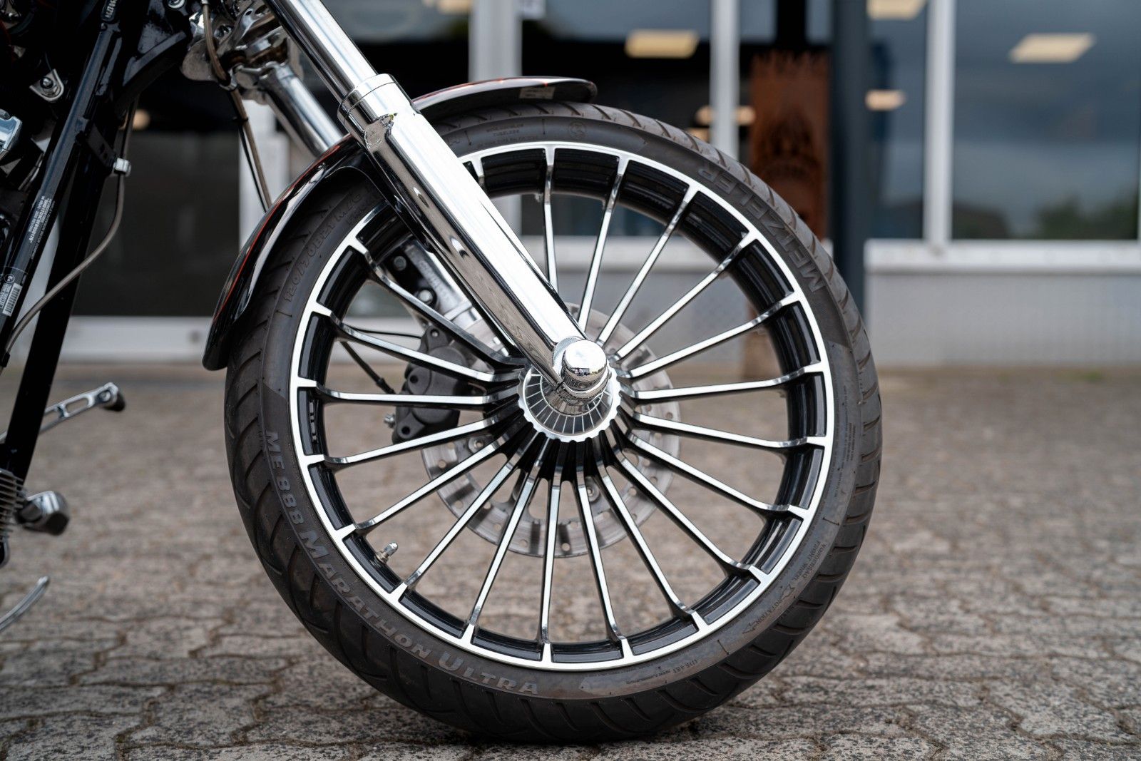 Fahrzeugabbildung Harley-Davidson FXSBSE CVO Breakout 110 cui - Twin Cam - Jekill
