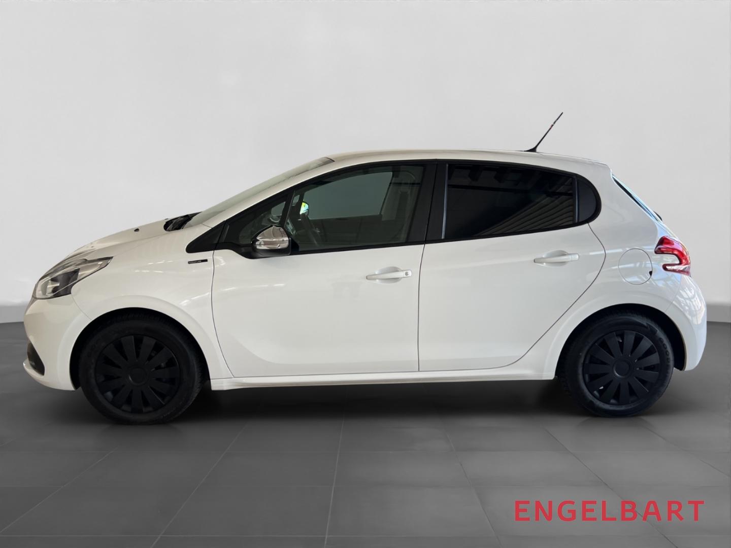 Peugeot 208 Signature 1.2 PureTech Signature GJR
