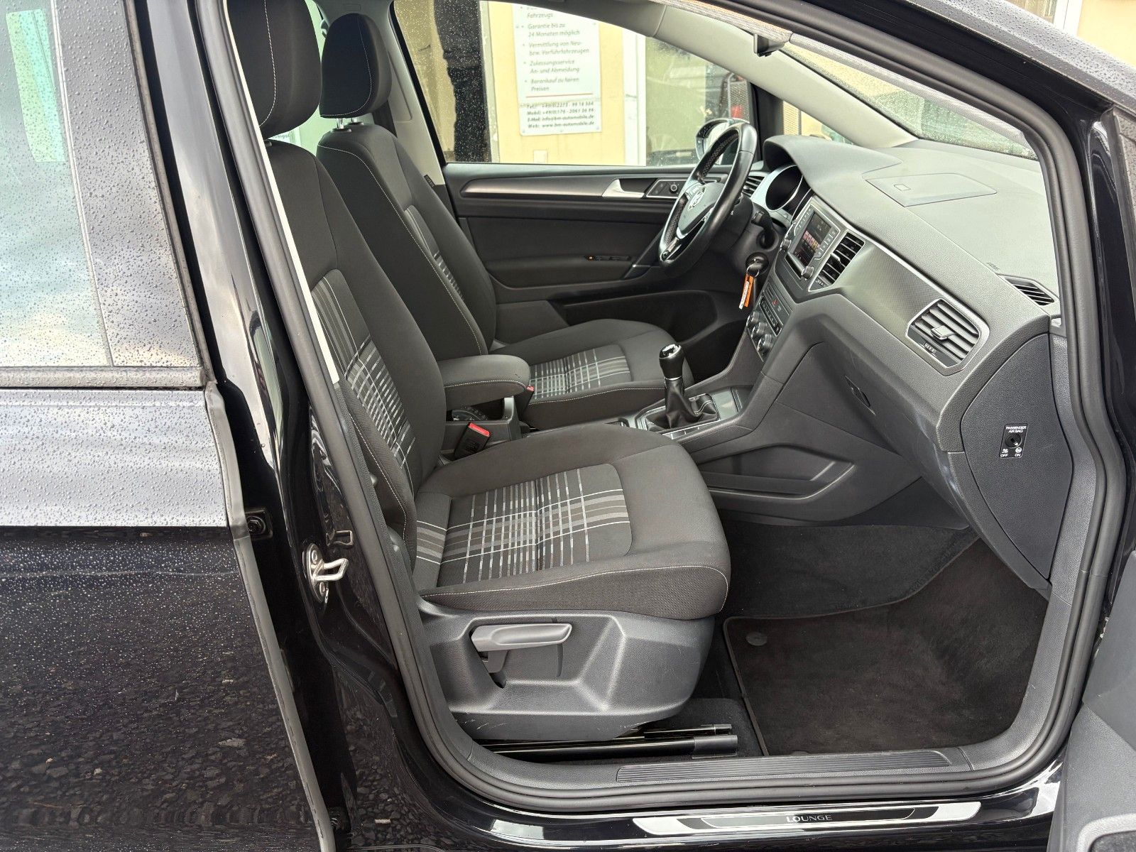Fahrzeugabbildung Volkswagen Golf Sportsvan VII 1.6 TDI Xenon AHK LOUNGE 2.HD