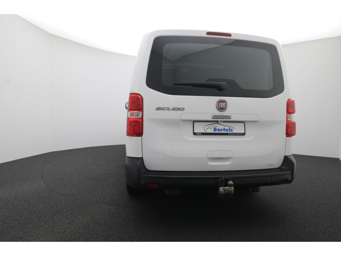 Fahrzeugabbildung Fiat Scudo L3 SX Automatik, AHK, Navi, Kamera,