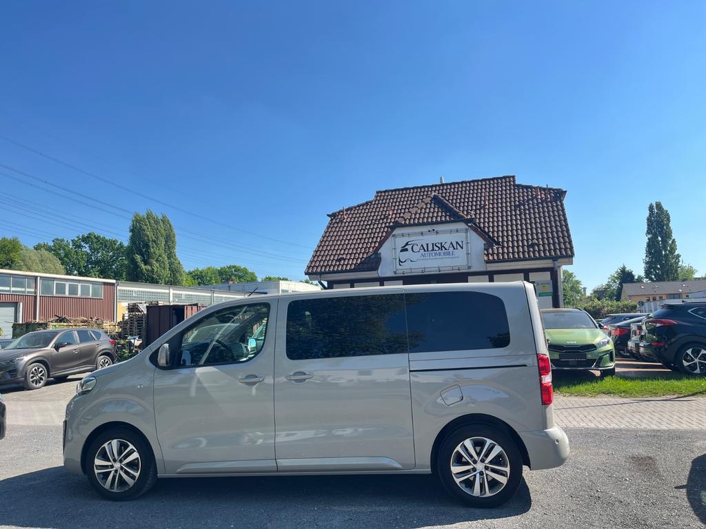 Peugeot Traveller