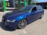 Audi A4 Avant S line Sportpaket / plus Navi Xenon Led - gebrauchte Audi A4 aus dem Jahr 2015