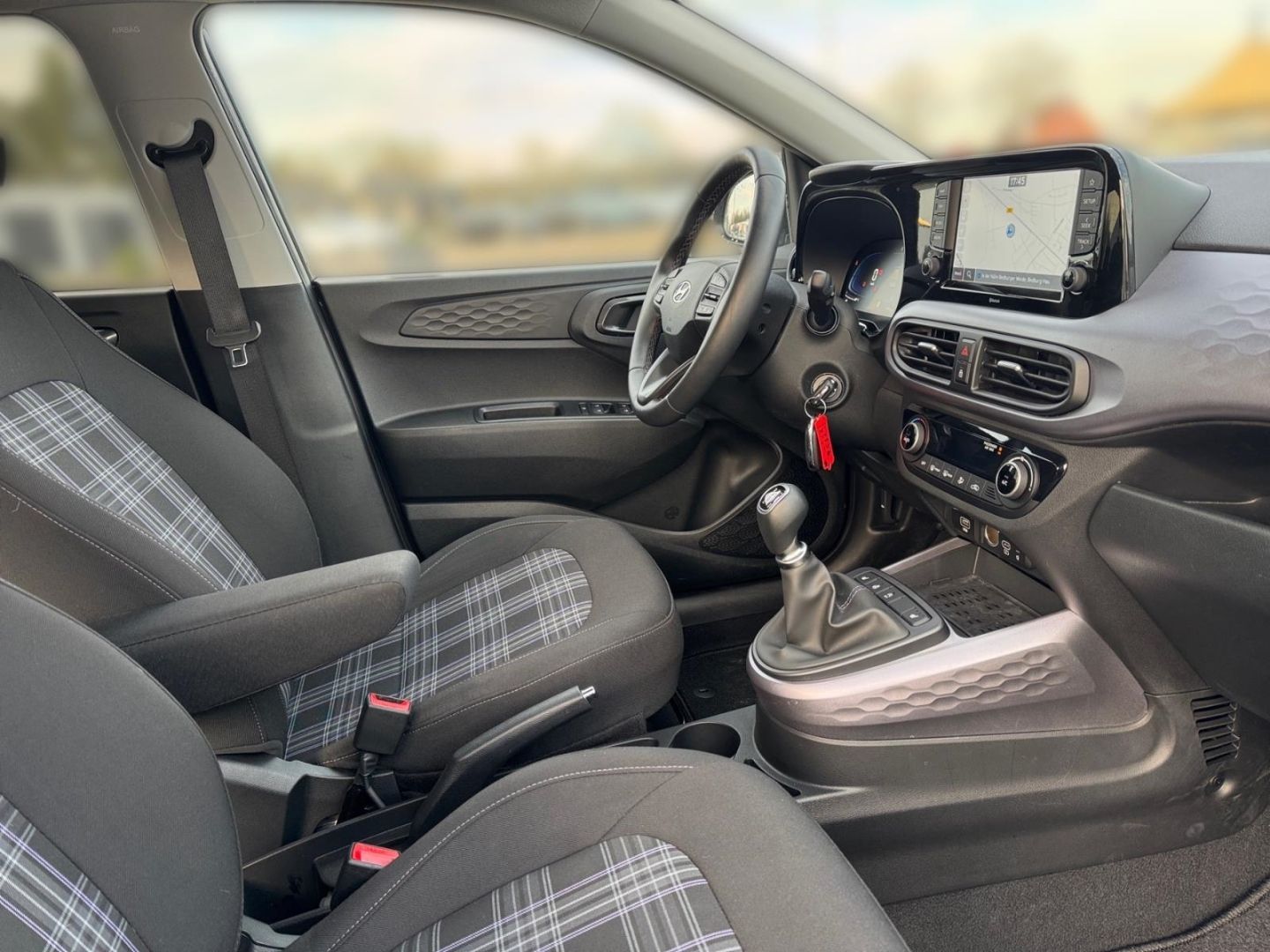 Fahrzeugabbildung Hyundai i10 1.2 Prime Navigation Rückfahrkamera Sitzheiz
