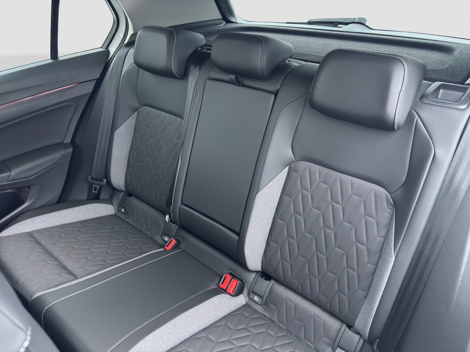 Volkswagen Golf GOAL1.5 eTSI 115 PS DSG Kamera Soundsystem foto 15