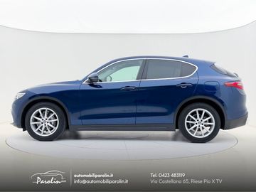 Alfa-Romeo Stelvio - 8