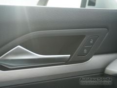 VW Golf VIII Life 1.0 eTSI DSG Bluetooth Navi LED