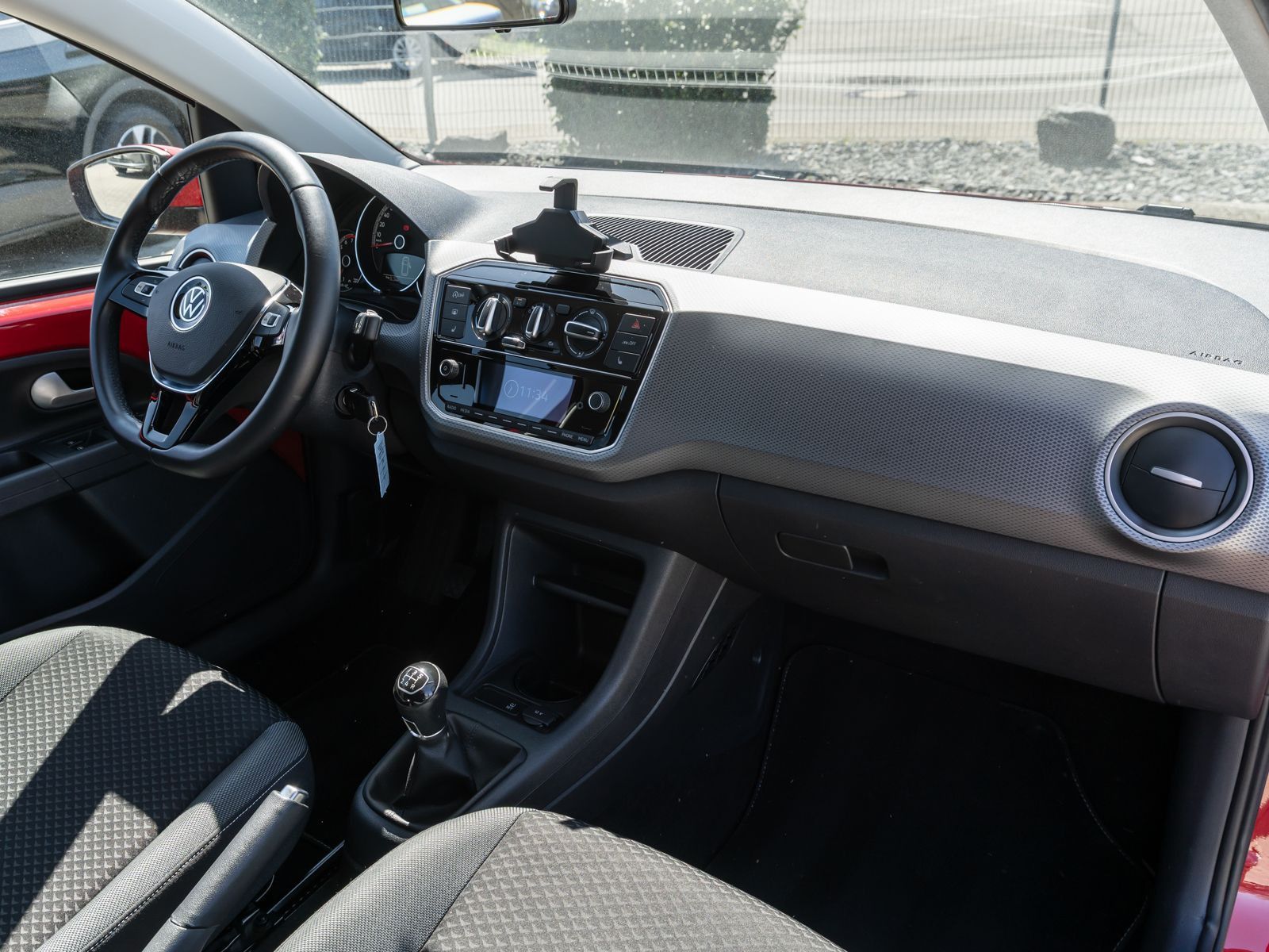 Volkswagen up! - Bild 7
