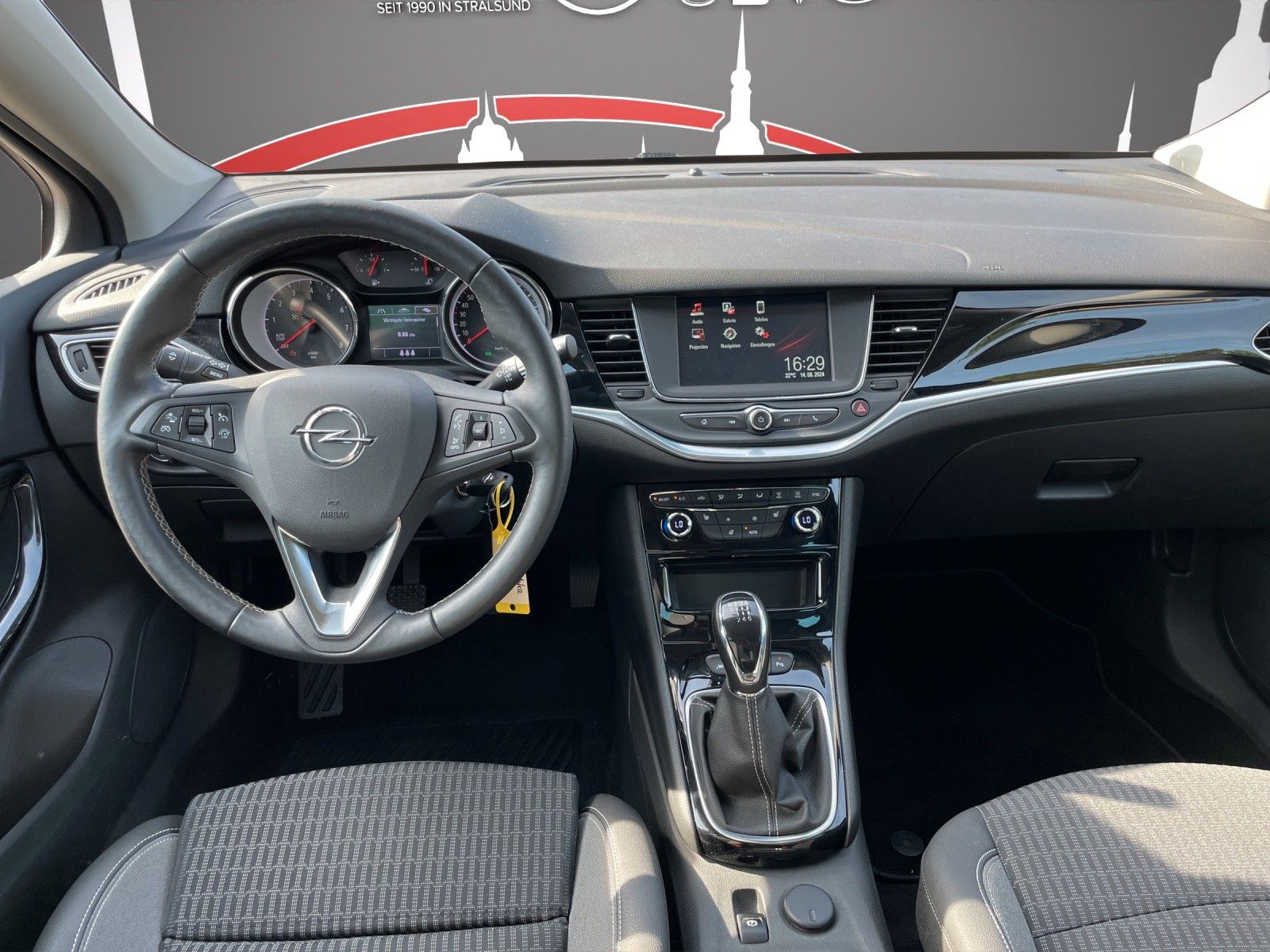 Fahrzeugabbildung Opel Astra Kombi 1.2 Elegance /LED/NAV/SHZ/AWR