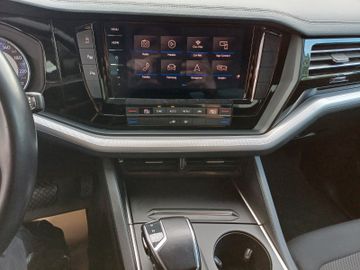 Volkswagen Touareg - 12