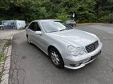Vorschaubild Mercedes-Benz C 200 KOMPRESSOR*Aut.*Leder*Navi*AMGopt.*TÜV NEU