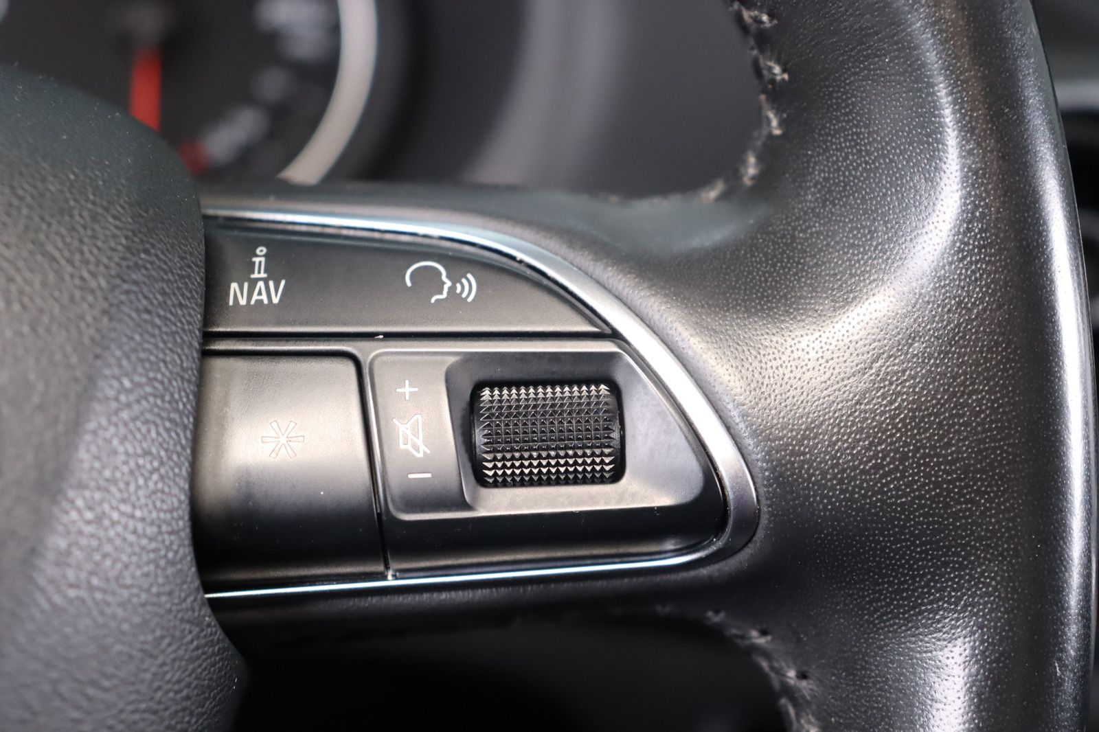 Fahrzeugabbildung Audi A3 1.4 TFSI Ambiente Sportback * Navi * Bi-Xenon
