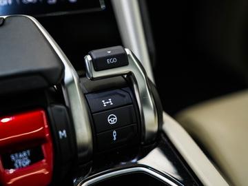 2018 Lamborghini URUS — миниатюра 33