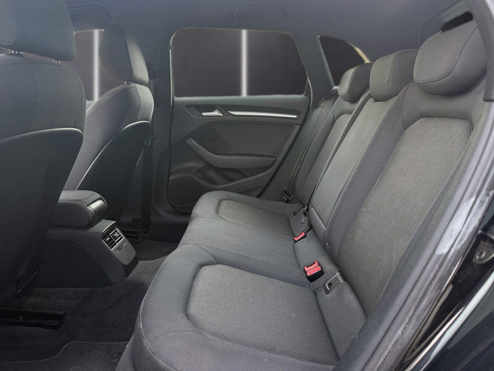 Audi A3 Sportback 30 TDI basis foto 10