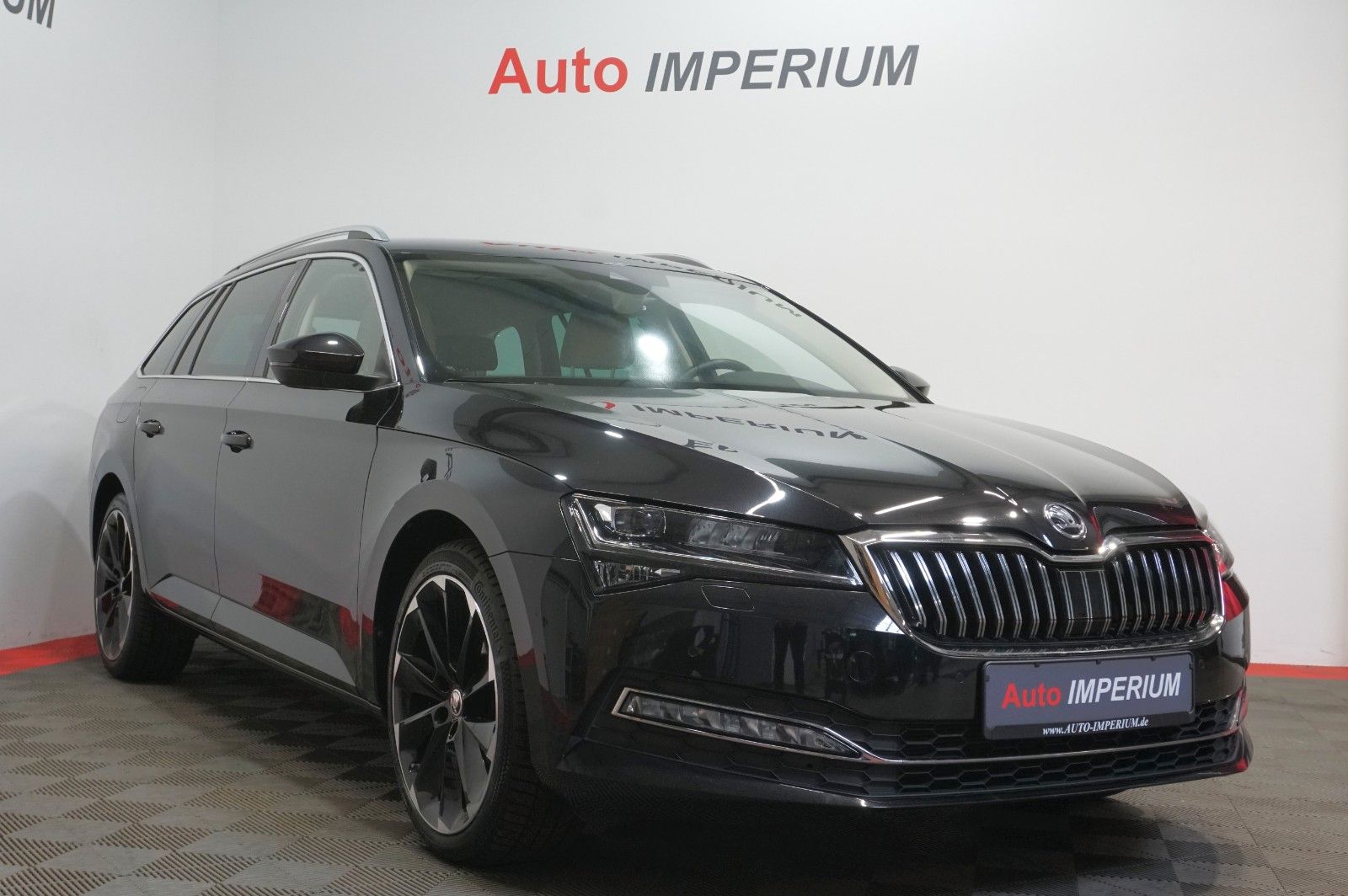 Skoda Superb Combi Style 2.0 TSI ACC RfK Matrix Leder foto 4