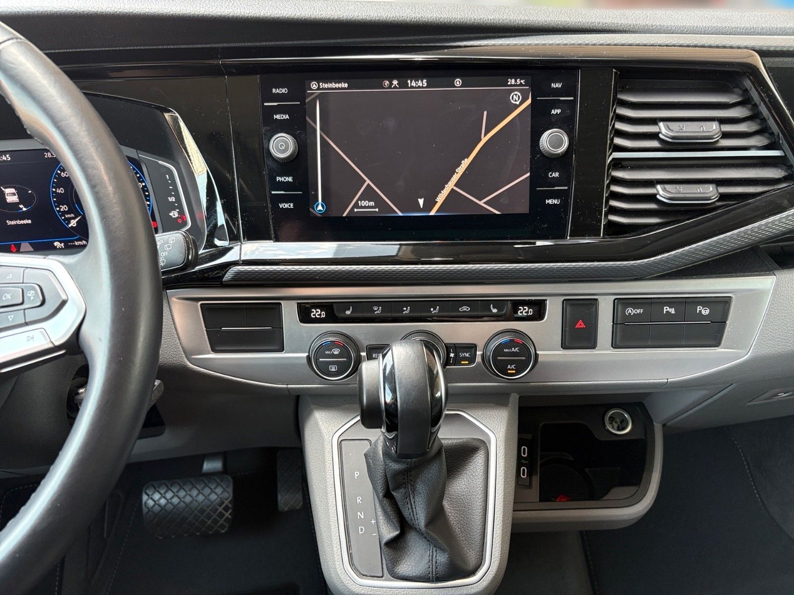 Fahrzeugabbildung Volkswagen T6 California Ocean