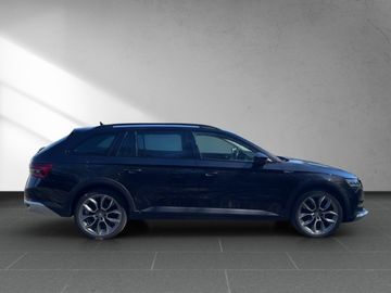 Skoda Superb Combi III 2.0 TDI DSG 4x4 Scout *AHK*STHZ