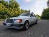 Mercedes-Benz 260 - Mercedes-Benz 260 Gebrauchtwagen
