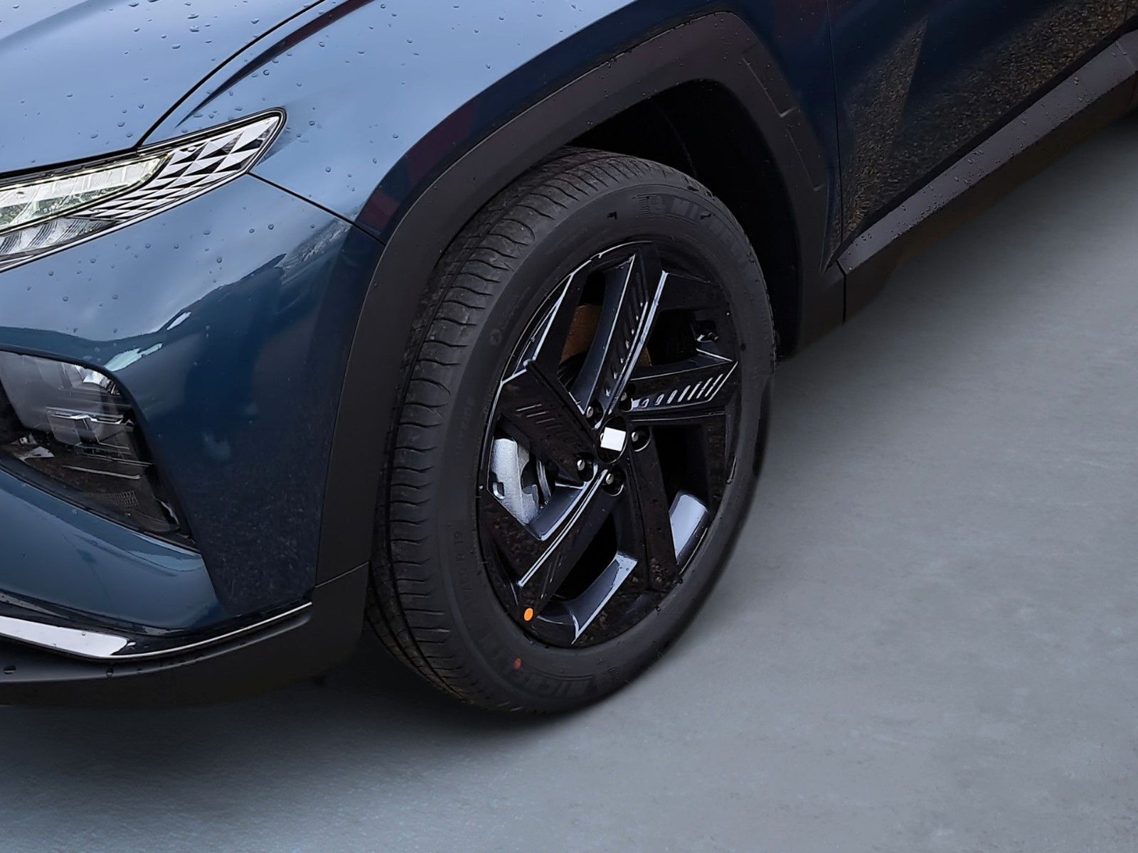 Fahrzeugabbildung Hyundai Tucson Blackline Plug-In Hybrid 265PS 4WD