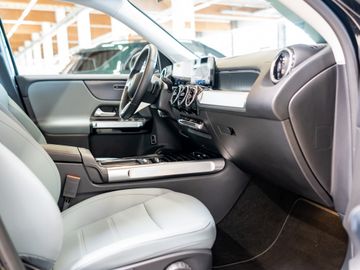 Mercedes GLB 200 - 4