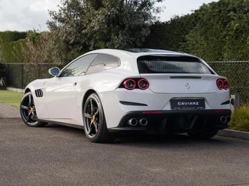صورة 2 لـ 2021 Ferrari GTC4LUSSO