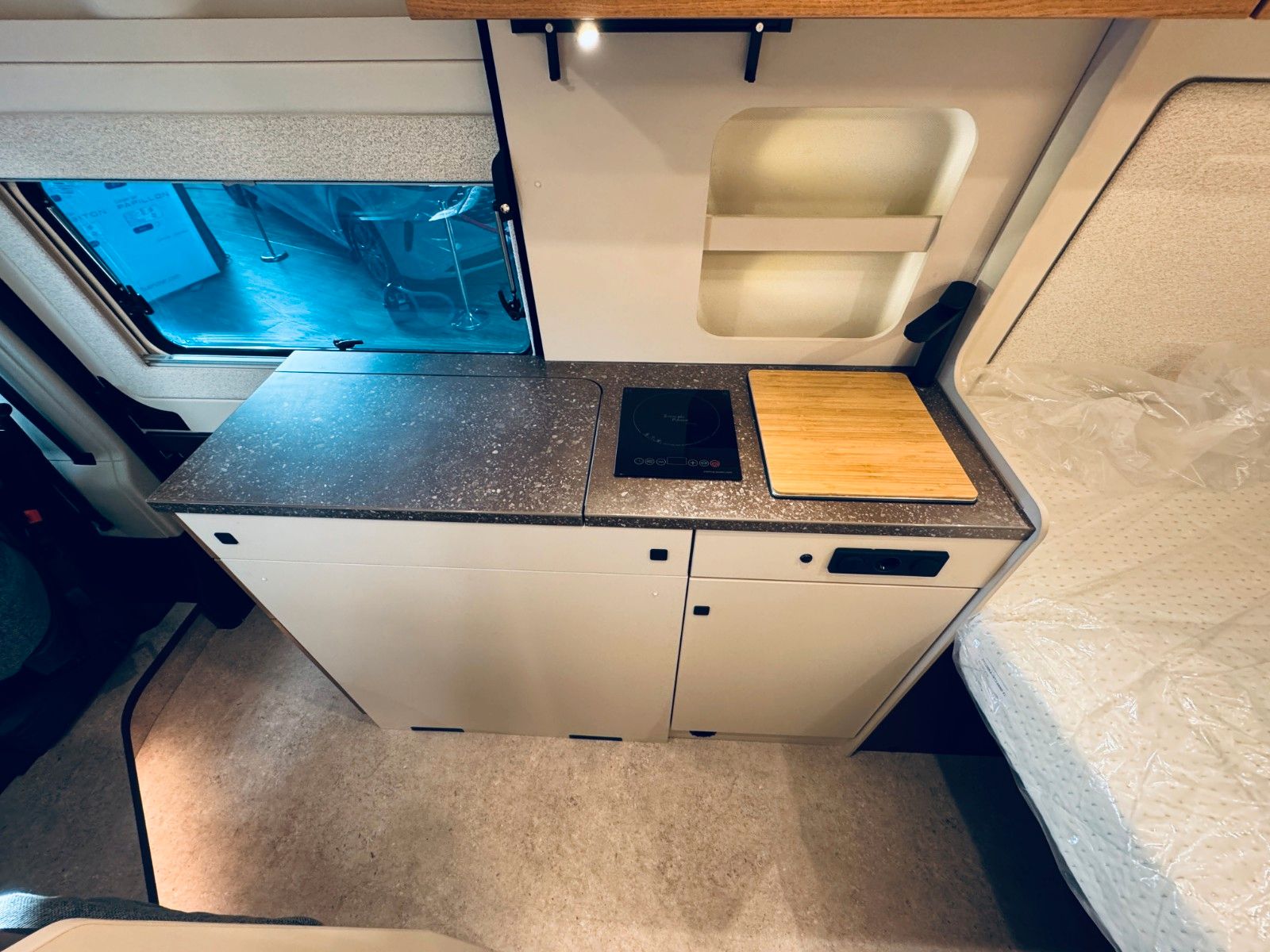 Fahrzeugabbildung Bürstner Papillon PC 6.0 Citroen - Aufstelldach - NEUHEIT