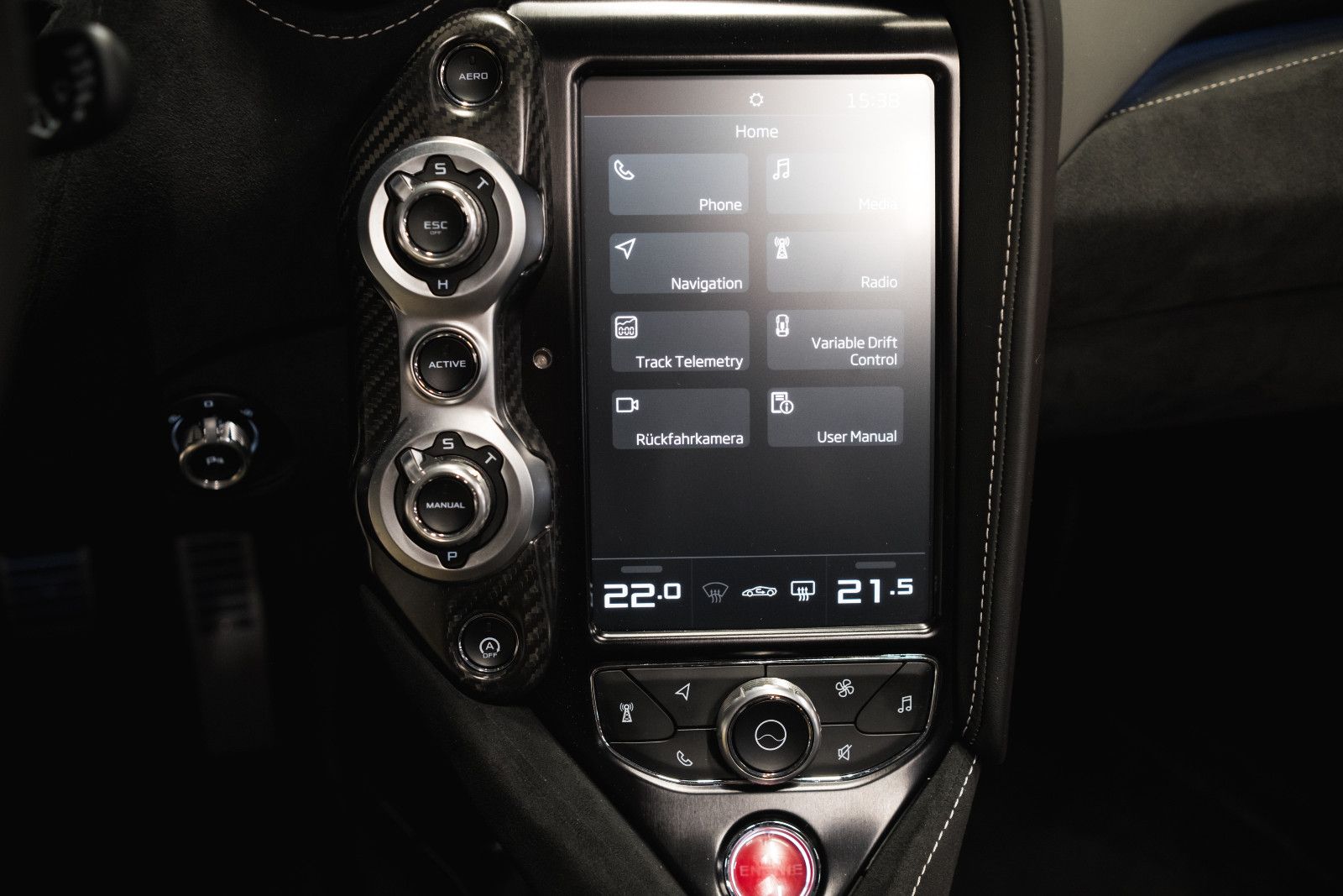 Fahrzeugabbildung McLaren 720S-B&W-McLaren Performance Plus Pack-Steuer!