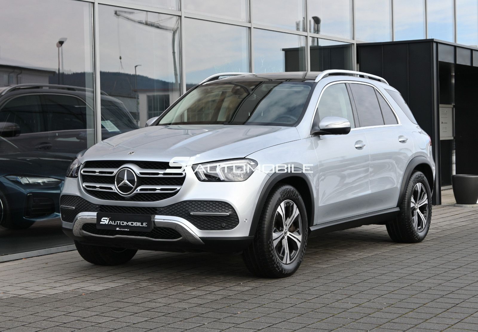 Fahrzeugabbildung Mercedes-Benz GLE 350 de 4Matic °ACC°PANO°SITZKLIMA°8-FACH 19"