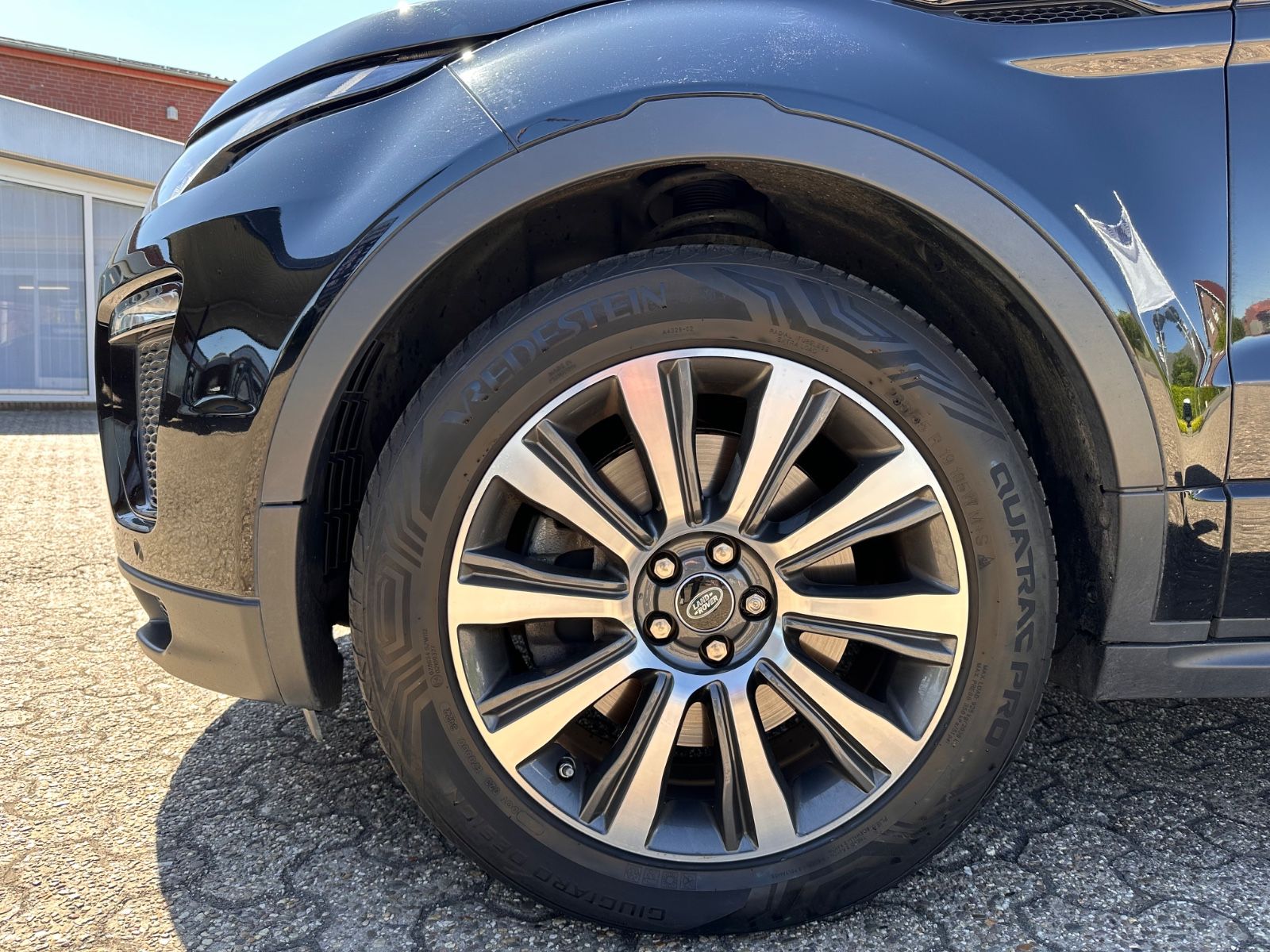 Fahrzeugabbildung Land Rover Range Rover Evoque 230 SD4 HSE Dynamic AHK/SOUND