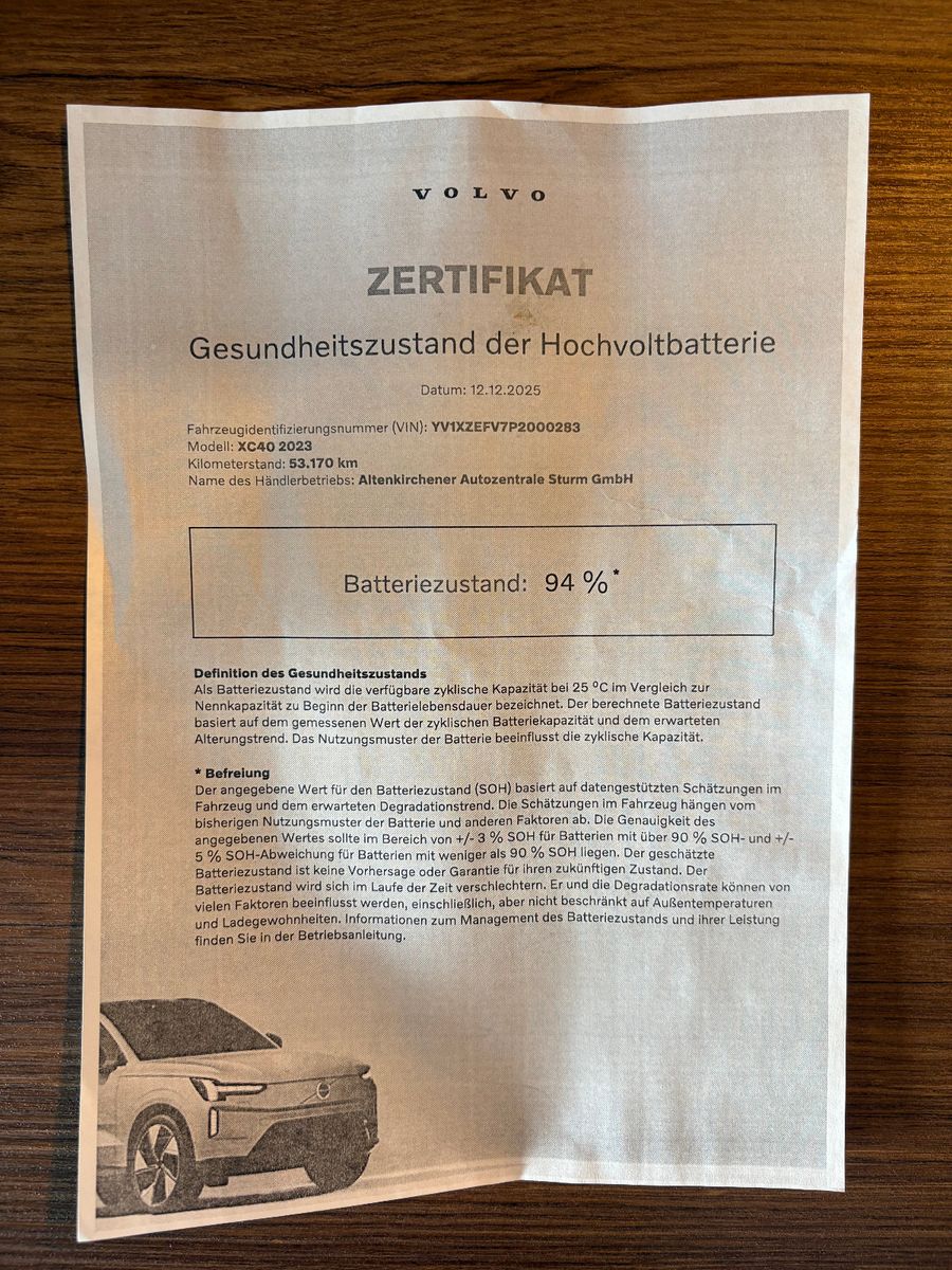 Fahrzeugabbildung Volvo XC 40 Core Plus Recharge Electric/KAMERA/CARPLAY