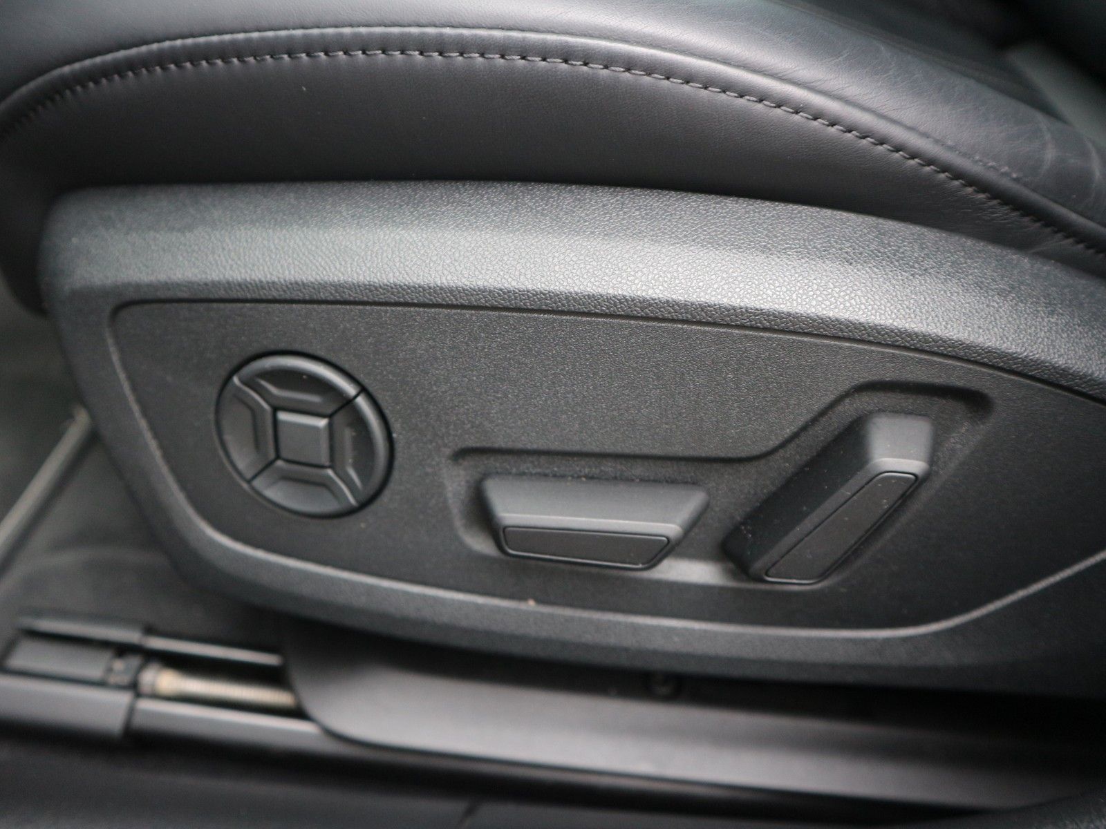 Audi S6 - Bild 11